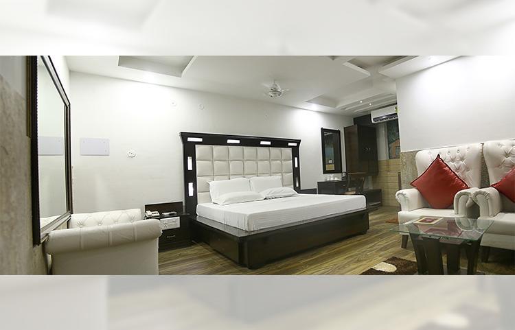 Hotel Sahil Palace Rupnagar  Bagian luar foto