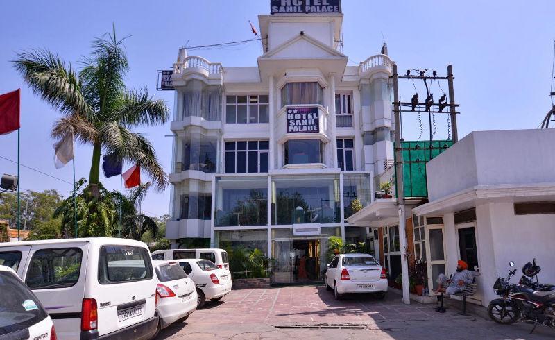 Hotel Sahil Palace Rupnagar  Bagian luar foto